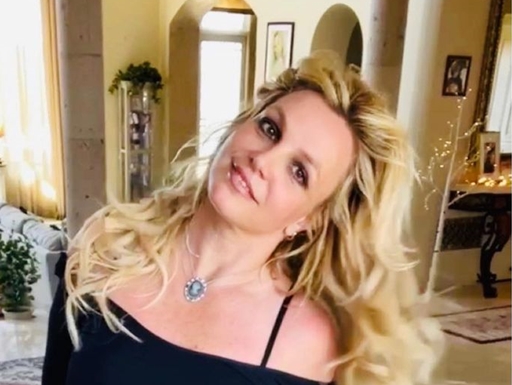 Britney Spears demitiu