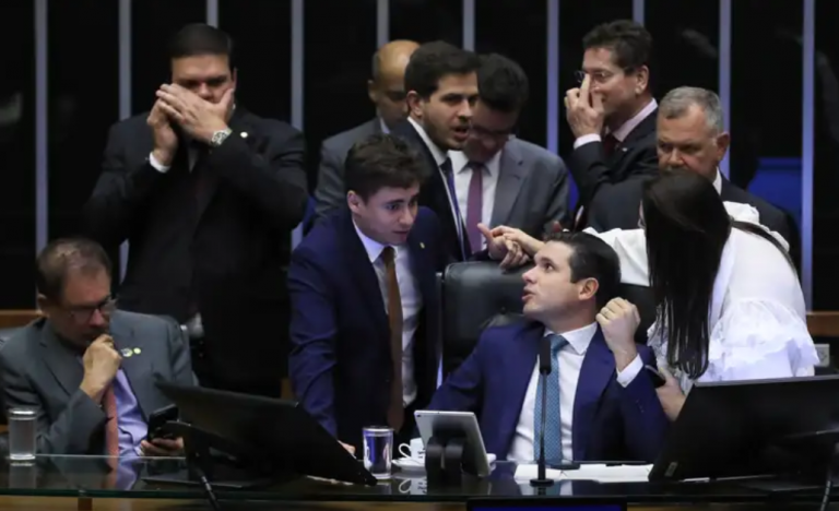 Com alteração importante, PEC da Blindagem é aprovada na Câmara