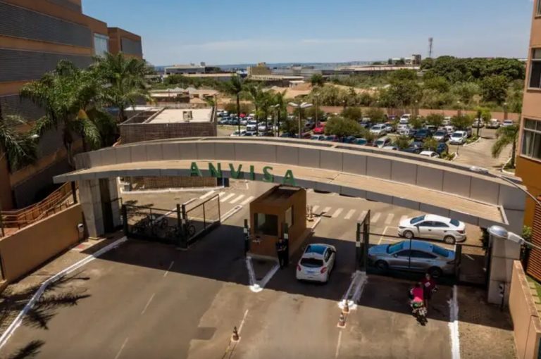 Anvisa proíbe venda de produtos à base de cannabis e cogumelos