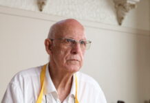 Padre Júlio Lancellotti encerra transmissões de missa na internet