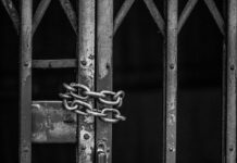 Órgão internacional condena Brasil por manter preso chileno em solitária