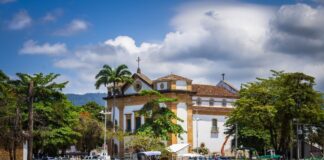 Festival Perequê: 3 dias de música, natureza e cultura caiçara em Paraty