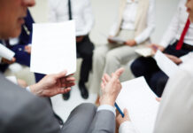 EUA e Irã debatem trégua, mas não chegam a um acordo de paz