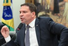 Livre: dois dias após ser preso nos EUA, ex-deputado Ramagem é solto